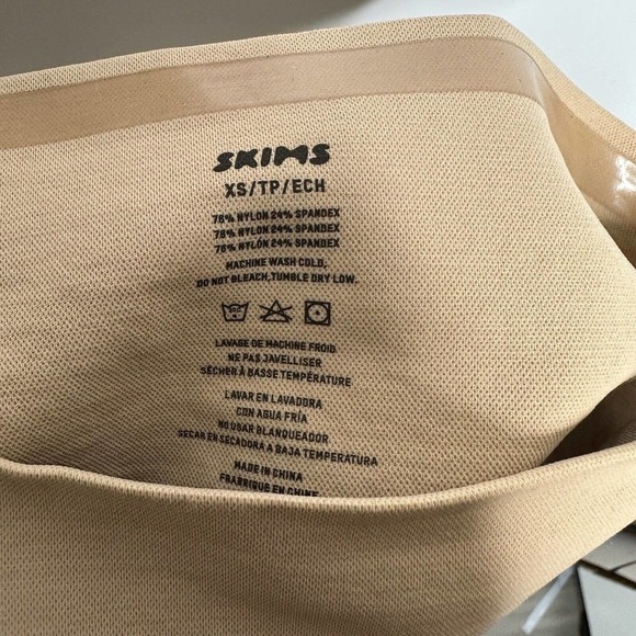 NWOT Skims Seamless Sculpt Mid Thigh Short Women's Open Gusset Nude Size XS - Picture 4 of 5